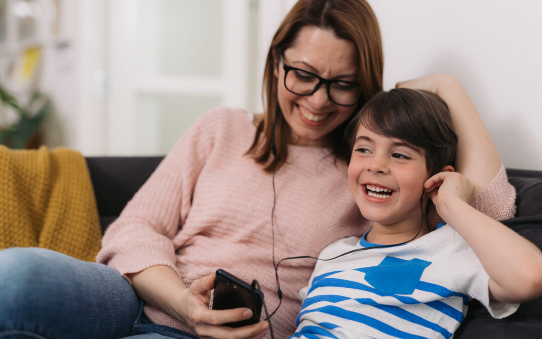 Podcasts for Kindergartners: What Works for 5 and 6 Year Olds, and Where Who Smarted? Fits